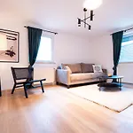 Design-ferienwohnung Ahrweiler Wifi Parken Zentral Neu Appartamento *